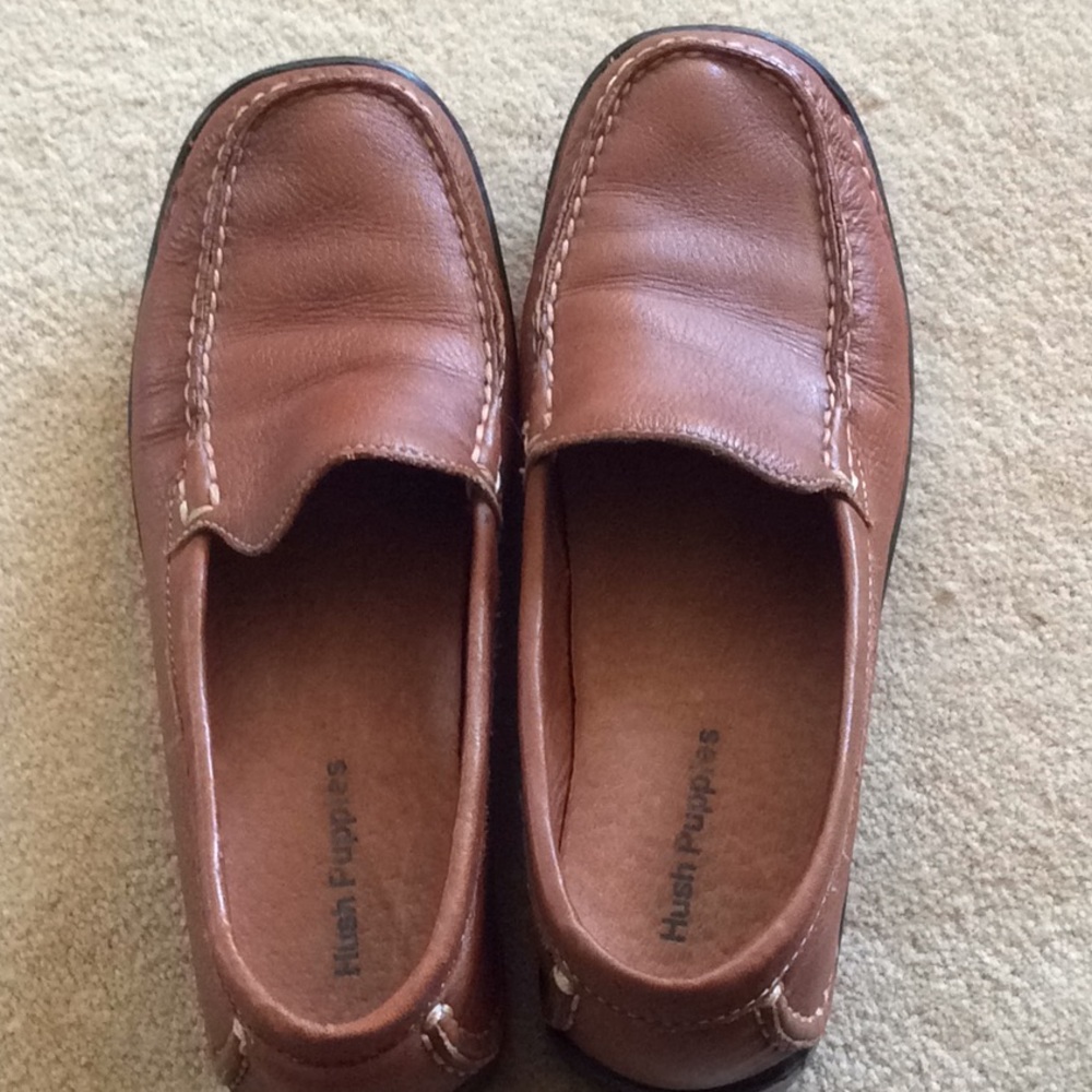 Hush Puppies brown leather moccasin loafers Sz 7